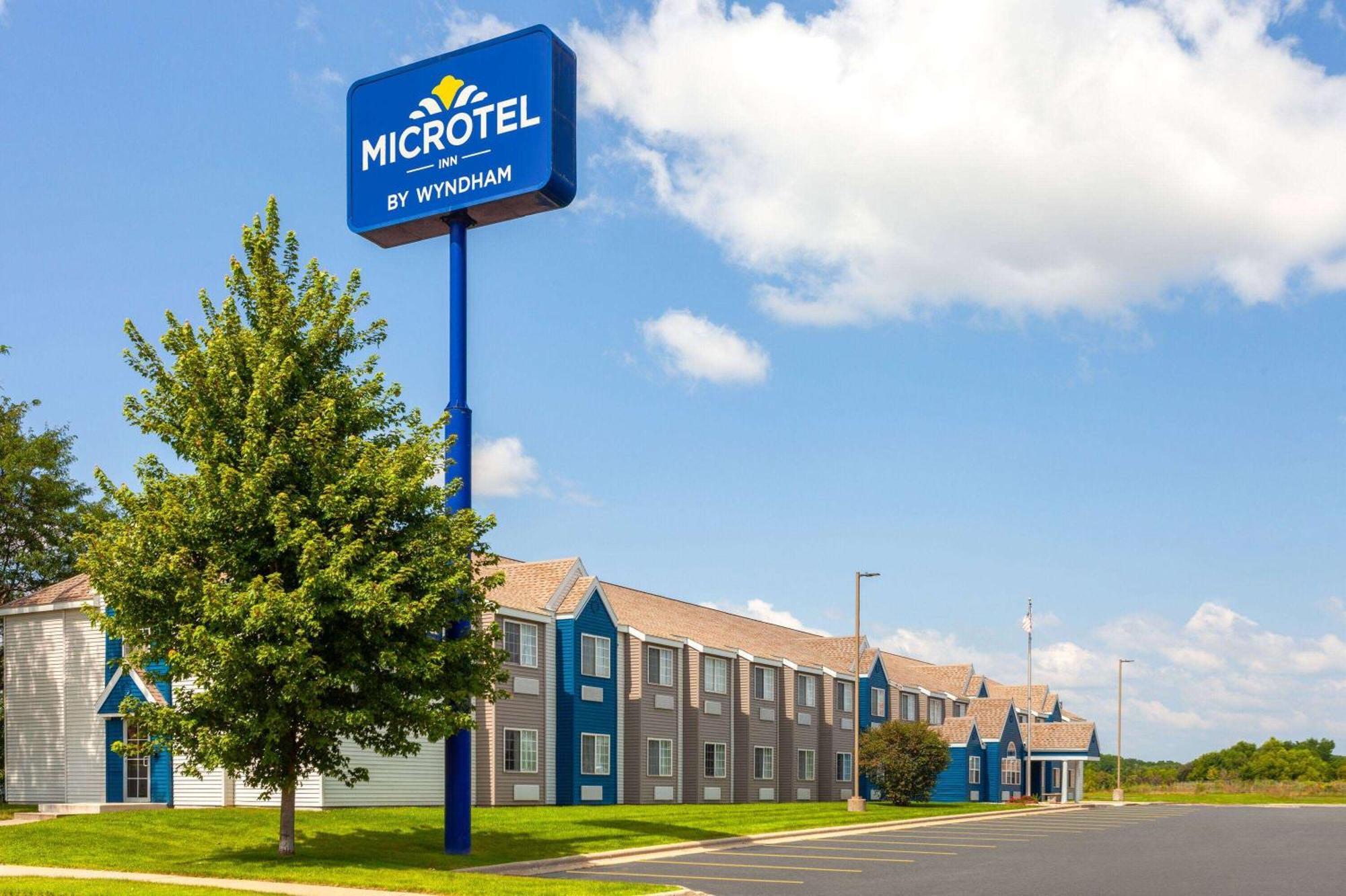 Microtel Inn By Wyndham Janesville Buitenkant foto