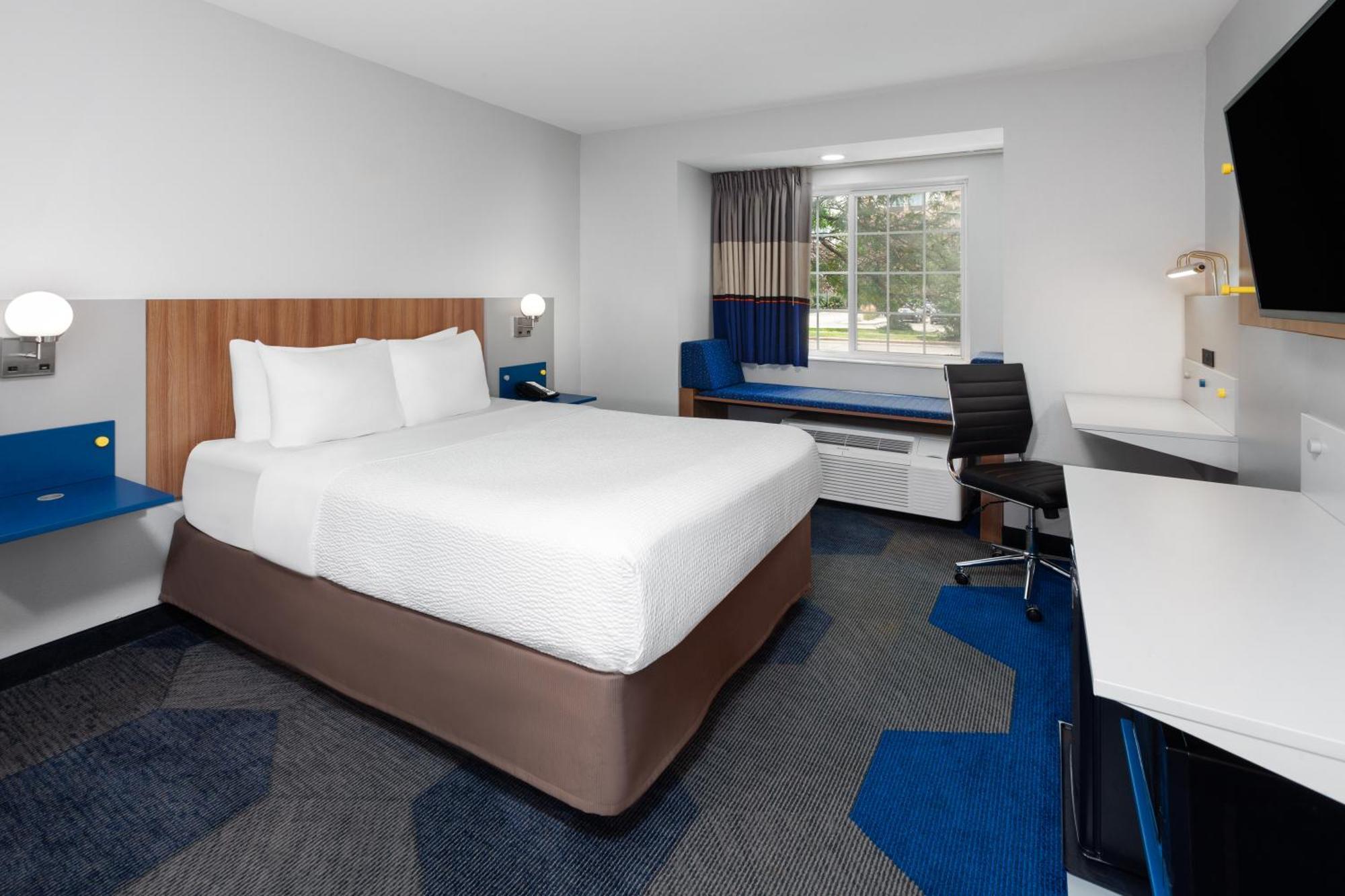 Microtel Inn By Wyndham Janesville Buitenkant foto